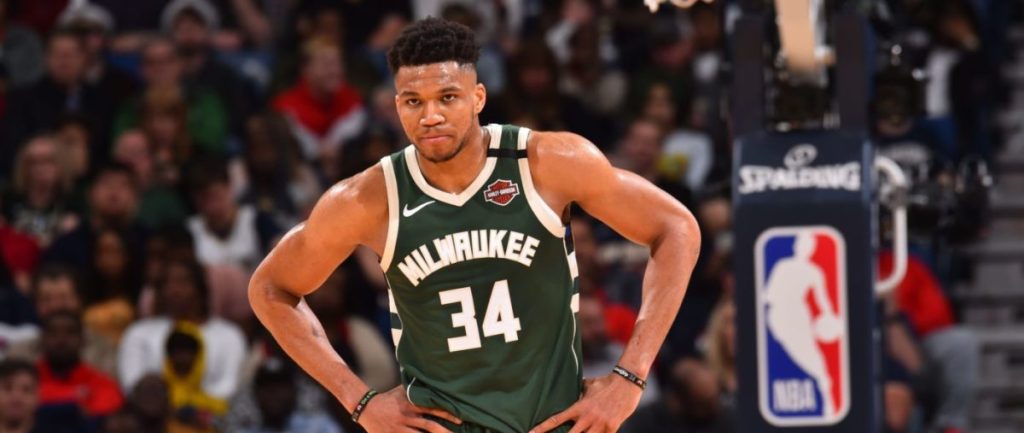 bucks bucks vs 76ers milwaukee bucks giannis antetokounmpo